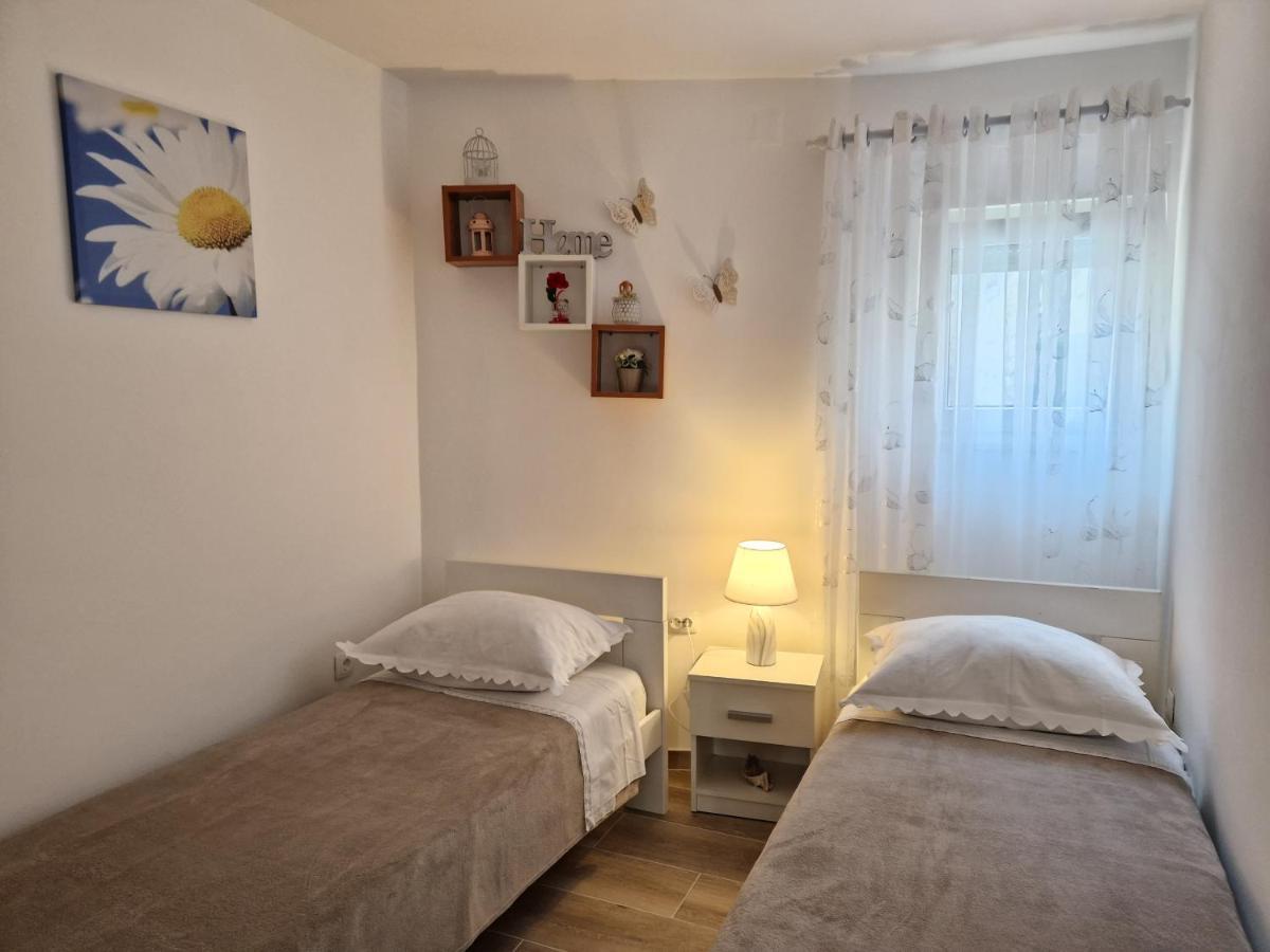 Apartments Duje Split Luaran gambar